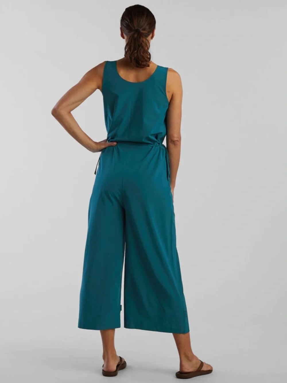 T9 Title Nine Round Trip Sleeveless Jumpsuit - Picture 6 of 12